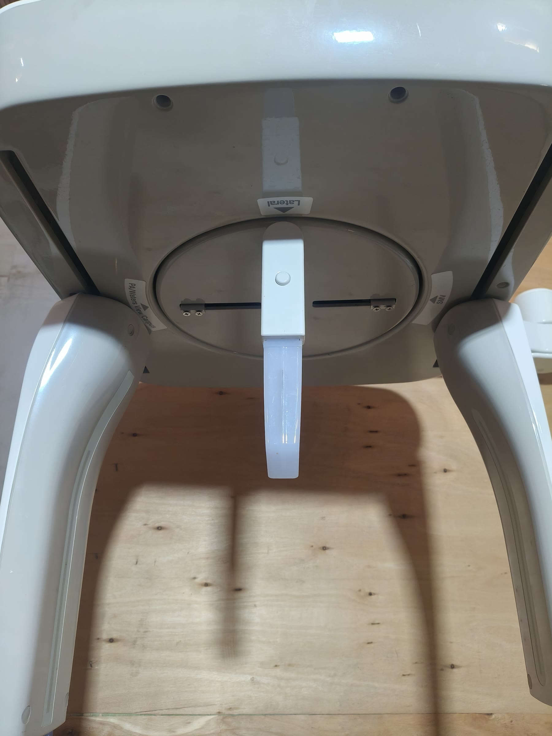 Vatech PAX-400C cephalometric detector housing with Lateral, PA Waters View Carpus, and SMV projection position labels visible