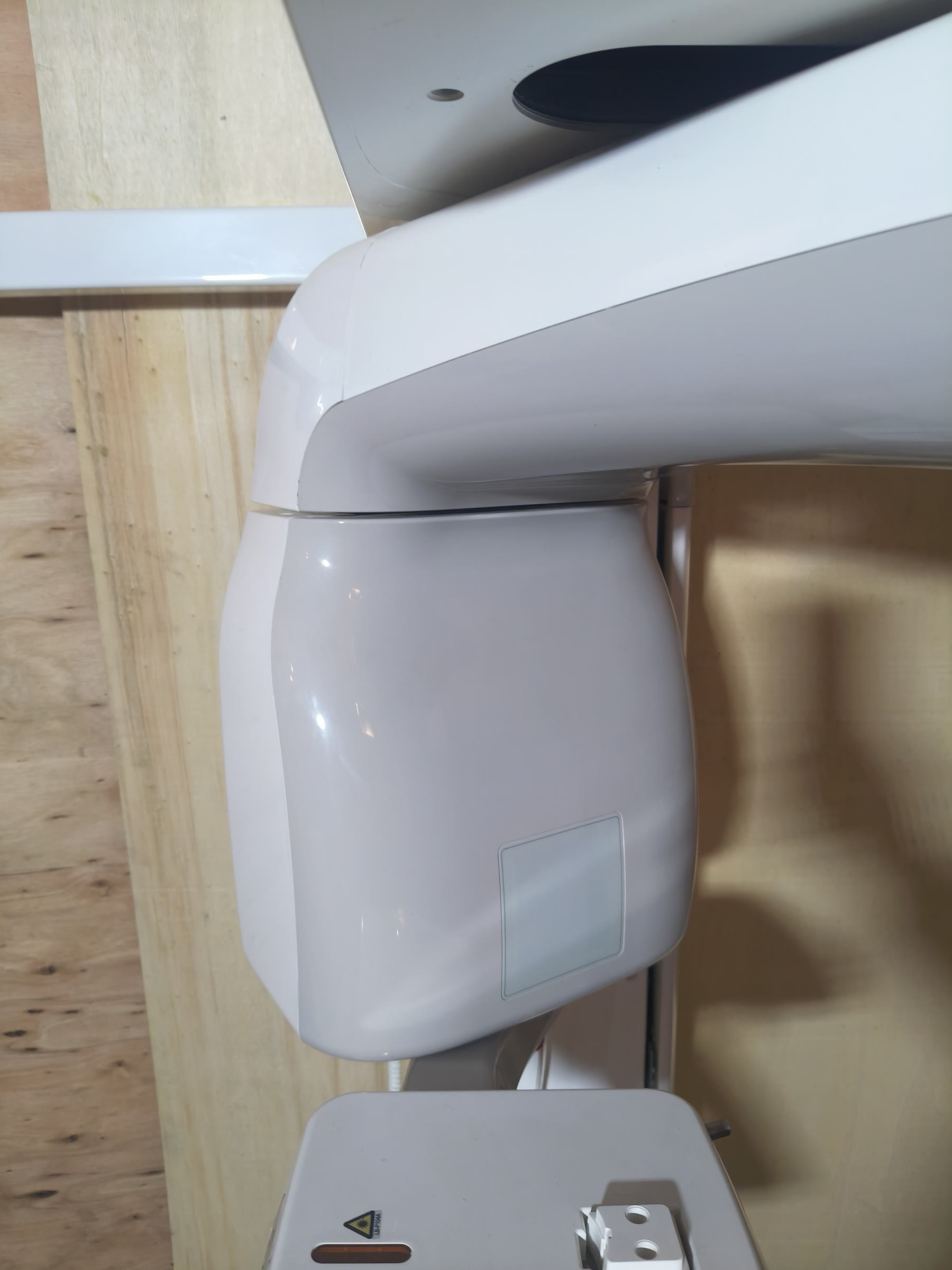 Vatech PAX-400C panoramic tube head front view with laser window